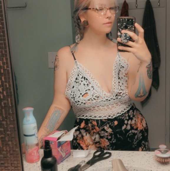 Lace floral romper